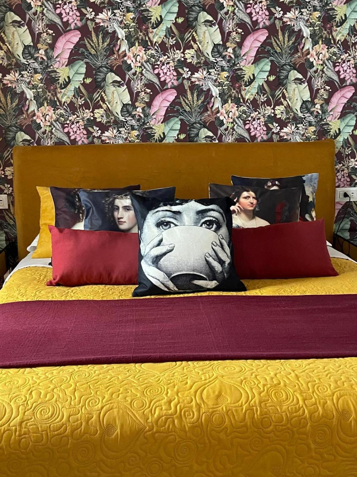 B&B Ventisei Scalini A Trastevere Roma Exterior foto